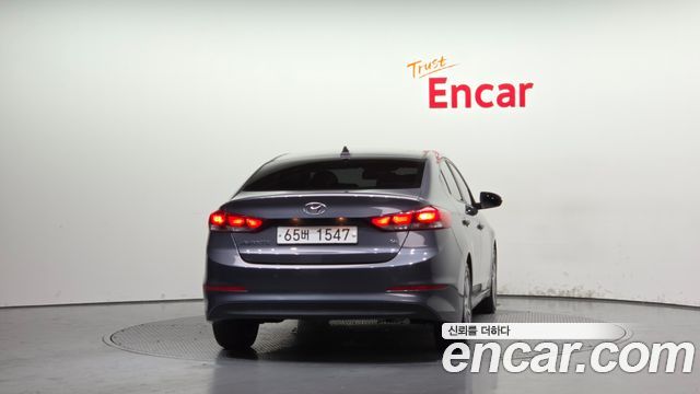 Hyundai AVANTE 2018 — photo 4