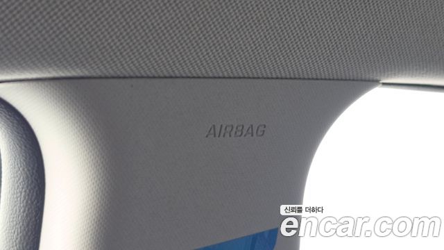 Hyundai AVANTE 2018 — photo 29