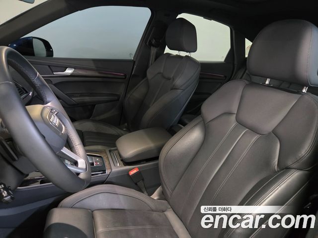 Audi Q5 2023 — photo 10