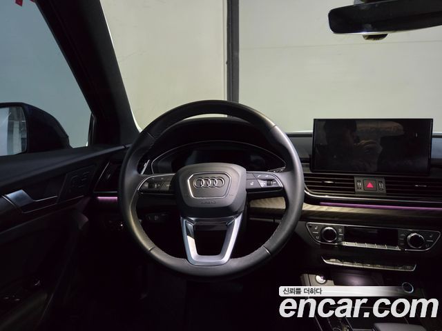 Audi Q5 2023 — photo 13