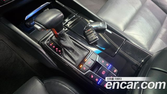 Kia K7 2017 — photo 9