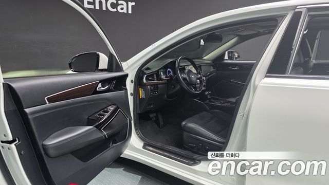 Kia K7 2017 — photo 10