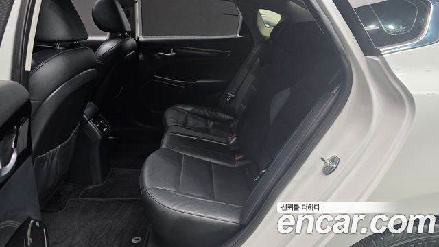 Kia K7 2017 — photo 11