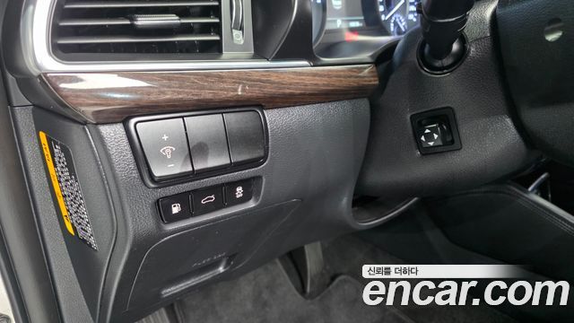 Kia K7 2017 — photo 12