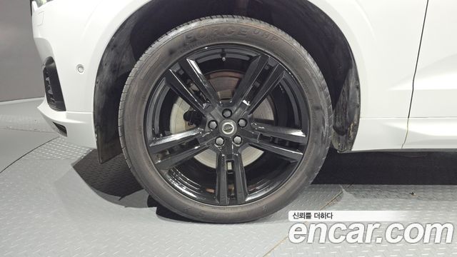 Volvo XC60 2021 — photo 5