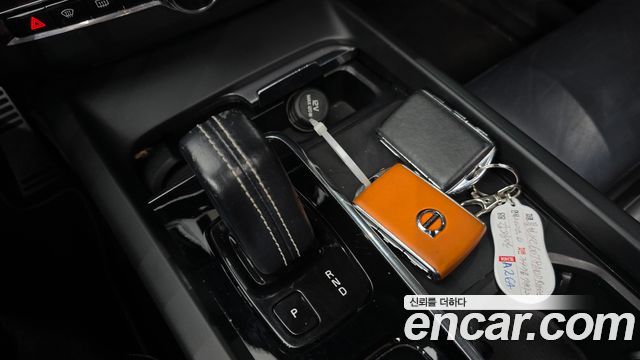 Volvo XC60 2021 — photo 9