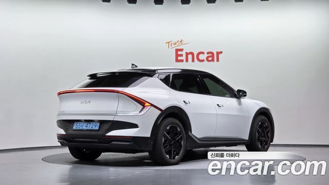 Kia EV6 2025 — photo 2