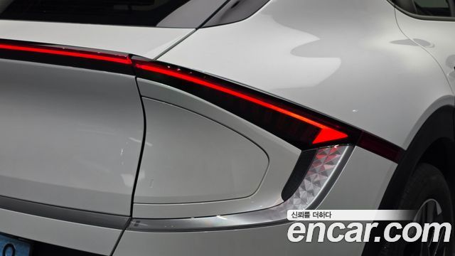 Kia EV6 2025 — photo 9