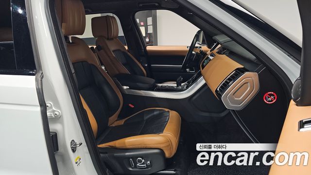 Land Rover Range Rover Sport 2021 — photo 16