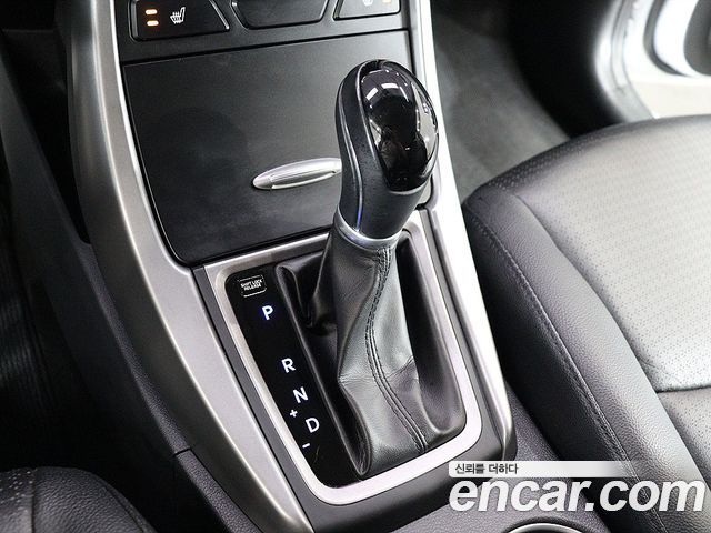 Hyundai AVANTE 2014 — photo 10
