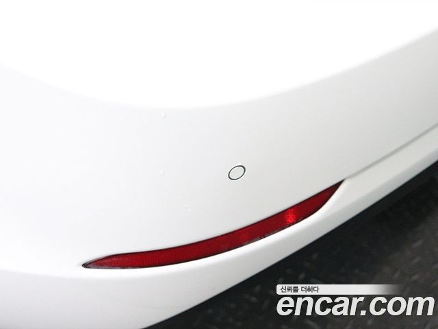 Hyundai AVANTE 2014 — photo 14