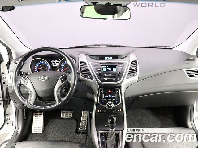 Hyundai AVANTE 2014 — photo 15