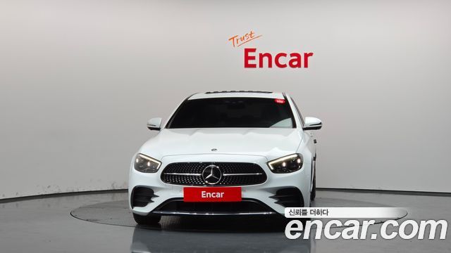 Mercedes-Benz E-Class 2021 — photo 3