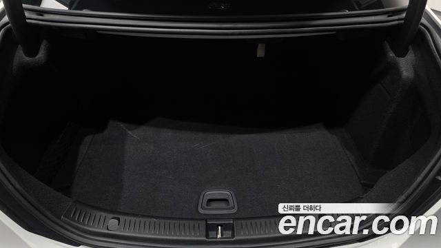 Mercedes-Benz E-Class 2021 — photo 26