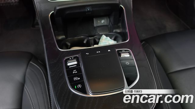 Mercedes-Benz E-Class 2021 — photo 27