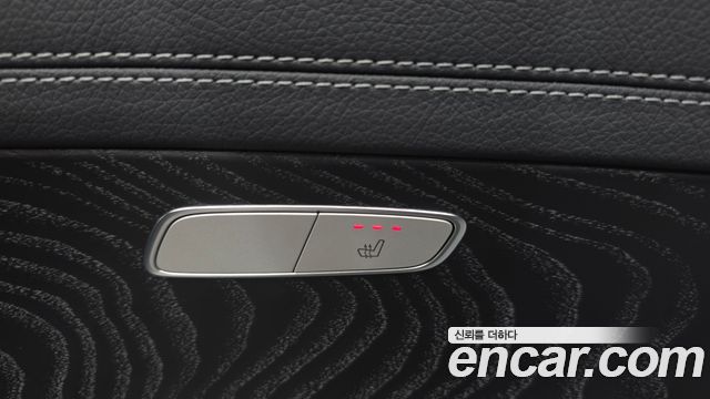 Mercedes-Benz E-Class 2021 — photo 34