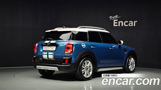 Mini Countryman 2020 — photo 2