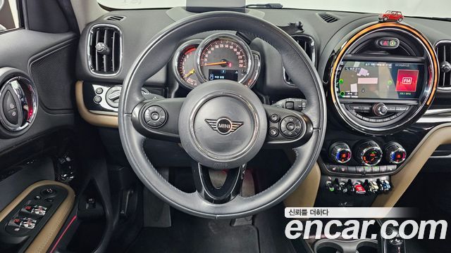 Mini Countryman 2020 — photo 19