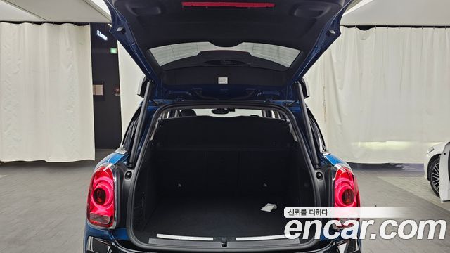 Mini Countryman 2020 — photo 25