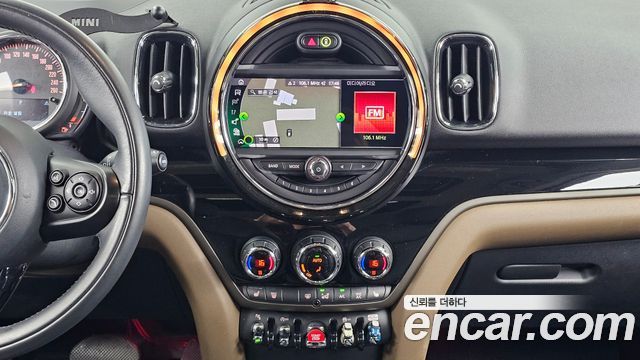 Mini Countryman 2020 — photo 26