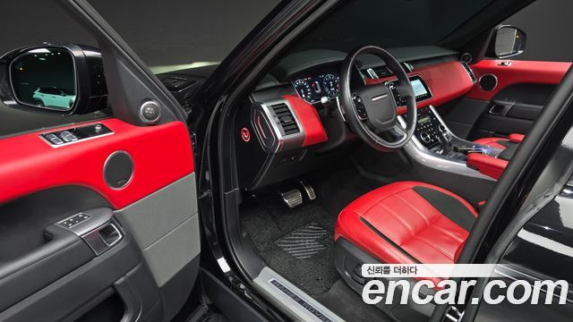 Land Rover Range Rover Sport 2021 — photo 13