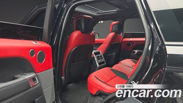 Land Rover Range Rover Sport 2021 — photo 17