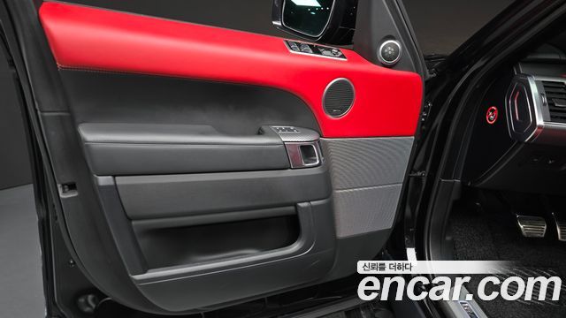 Land Rover Range Rover Sport 2021 — photo 14