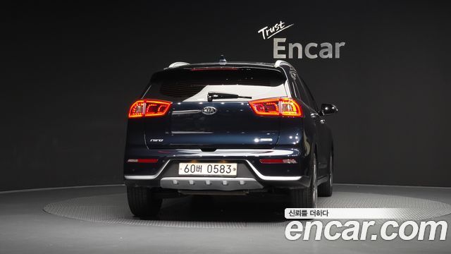 Kia Niro 2017 — photo 4