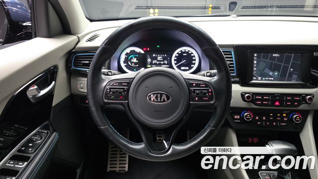 Kia Niro 2017 — photo 19