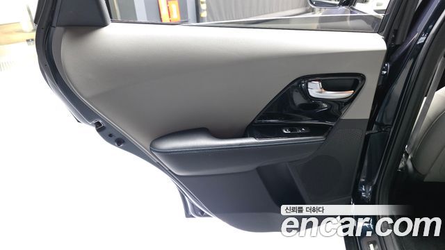 Kia Niro 2017 — photo 15