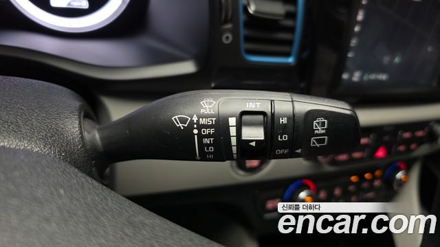 Kia Niro 2017 — photo 28