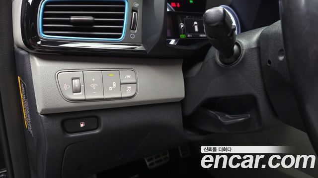 Kia Niro 2017 — photo 29
