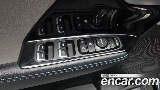 Kia Niro 2017 — photo 31