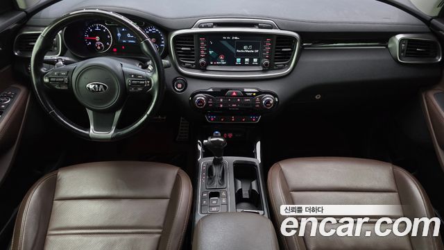 Kia Sorento 2017 — photo 10