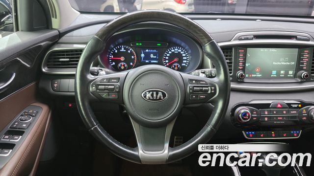 Kia Sorento 2017 — photo 18