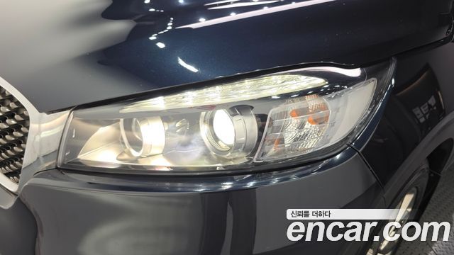 Kia Sorento 2017 — photo 8