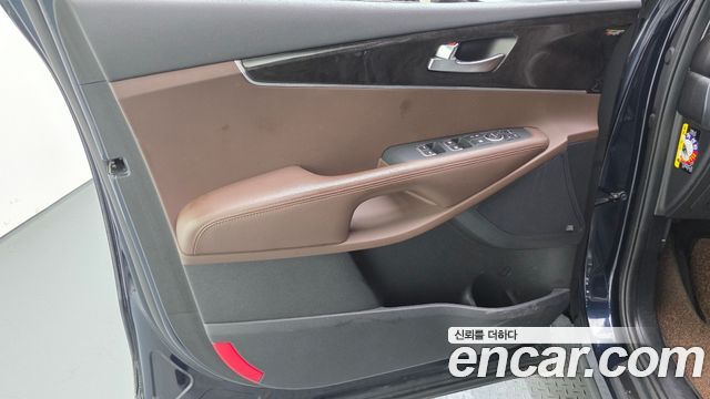 Kia Sorento 2017 — photo 14