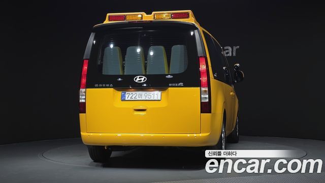 Hyundai Staria 2026 — photo 4