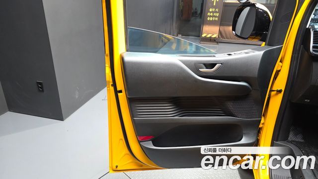 Hyundai Staria 2026 — photo 14