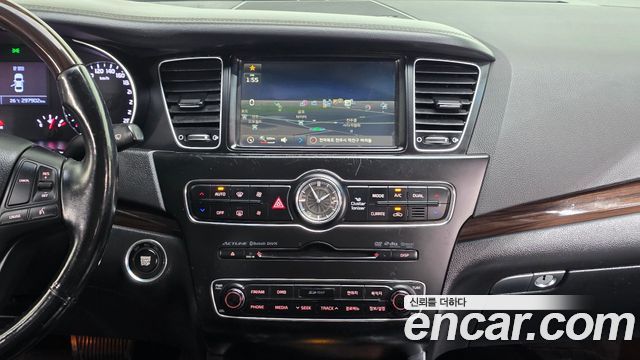 Kia K7 2015 — photo 16