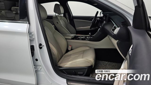 Genesis G70 2023 — photo 11