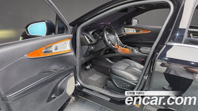 Lincoln MKX 2016 — photo 10