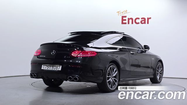 Mercedes-Benz C-Class 2023 — photo 2