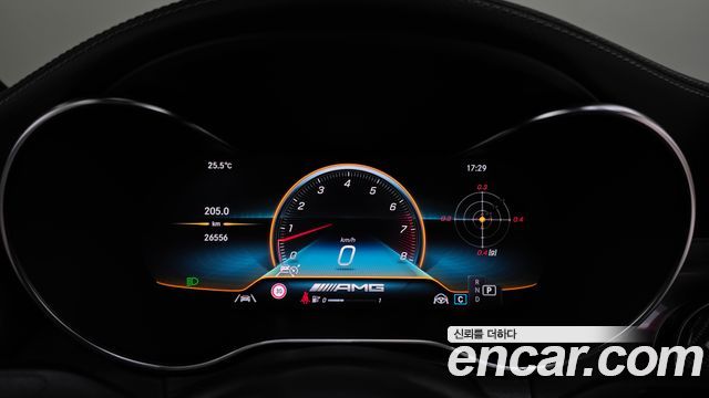 Mercedes-Benz C-Class 2023 — photo 11
