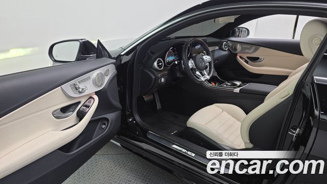 Mercedes-Benz C-Class 2023 — photo 13