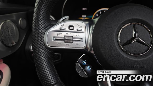 Mercedes-Benz C-Class 2023 — photo 26