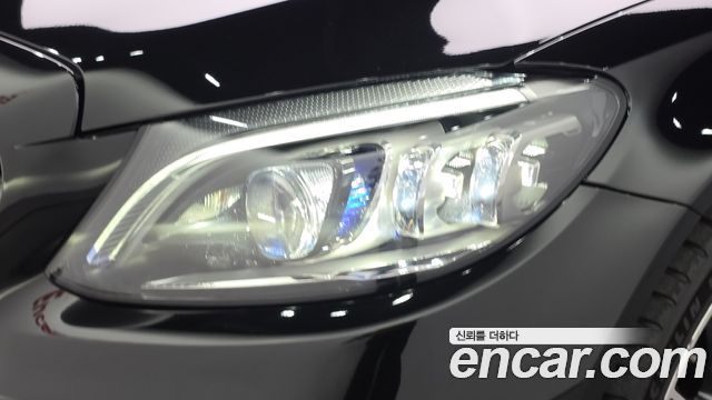 Mercedes-Benz C-Class 2023 — photo 8