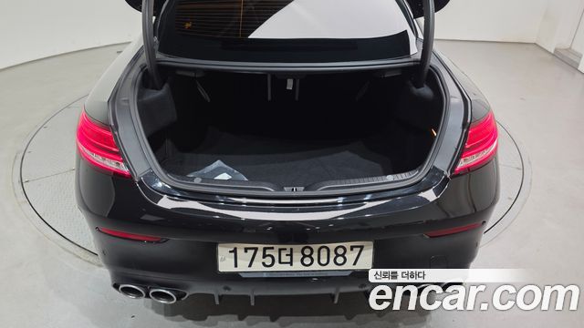 Mercedes-Benz C-Class 2023 — photo 33