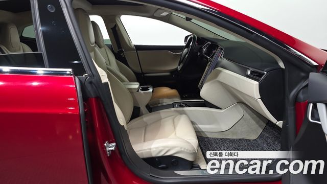Tesla Model S 2017 — photo 17
