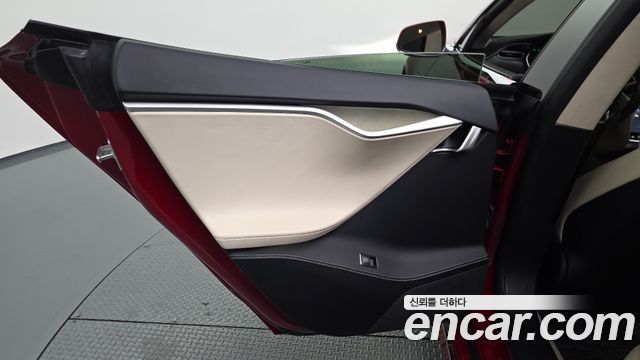 Tesla Model S 2017 — photo 15